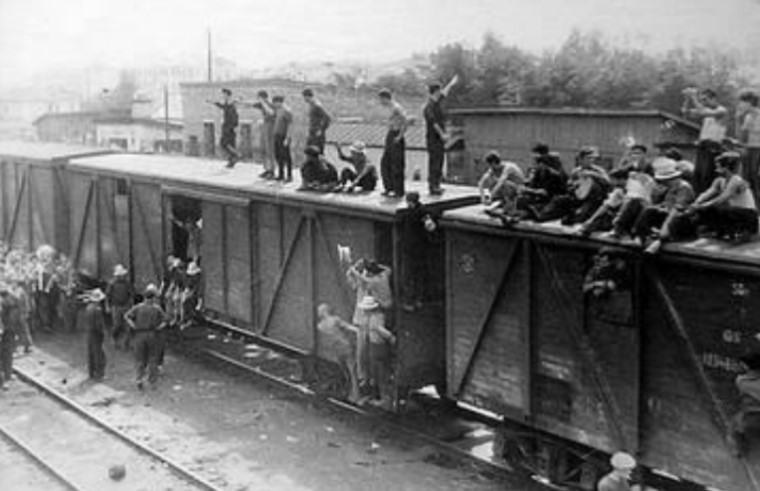 Послевоенный 500-веселый поезд